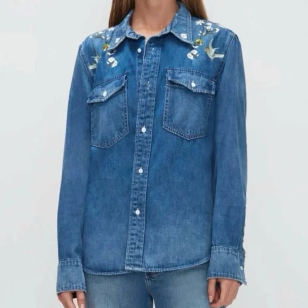 Seven 4 All Mankind Floral Embroidered Distressed Button Down Denim Top - Picture 2 of 16